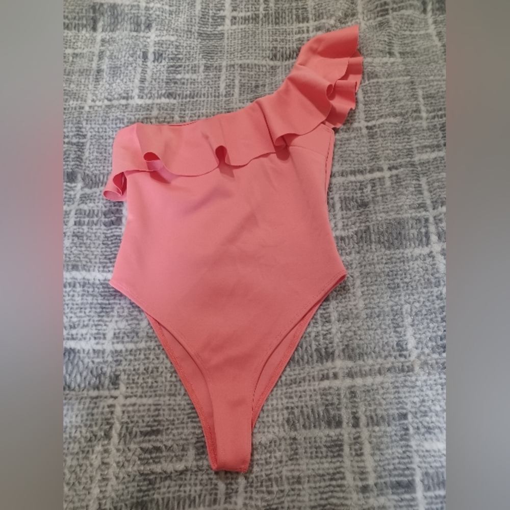 Goddiva London Bodysuit One Shoulder Ruffle Asymmetrical with Ruffles Pink sz XS